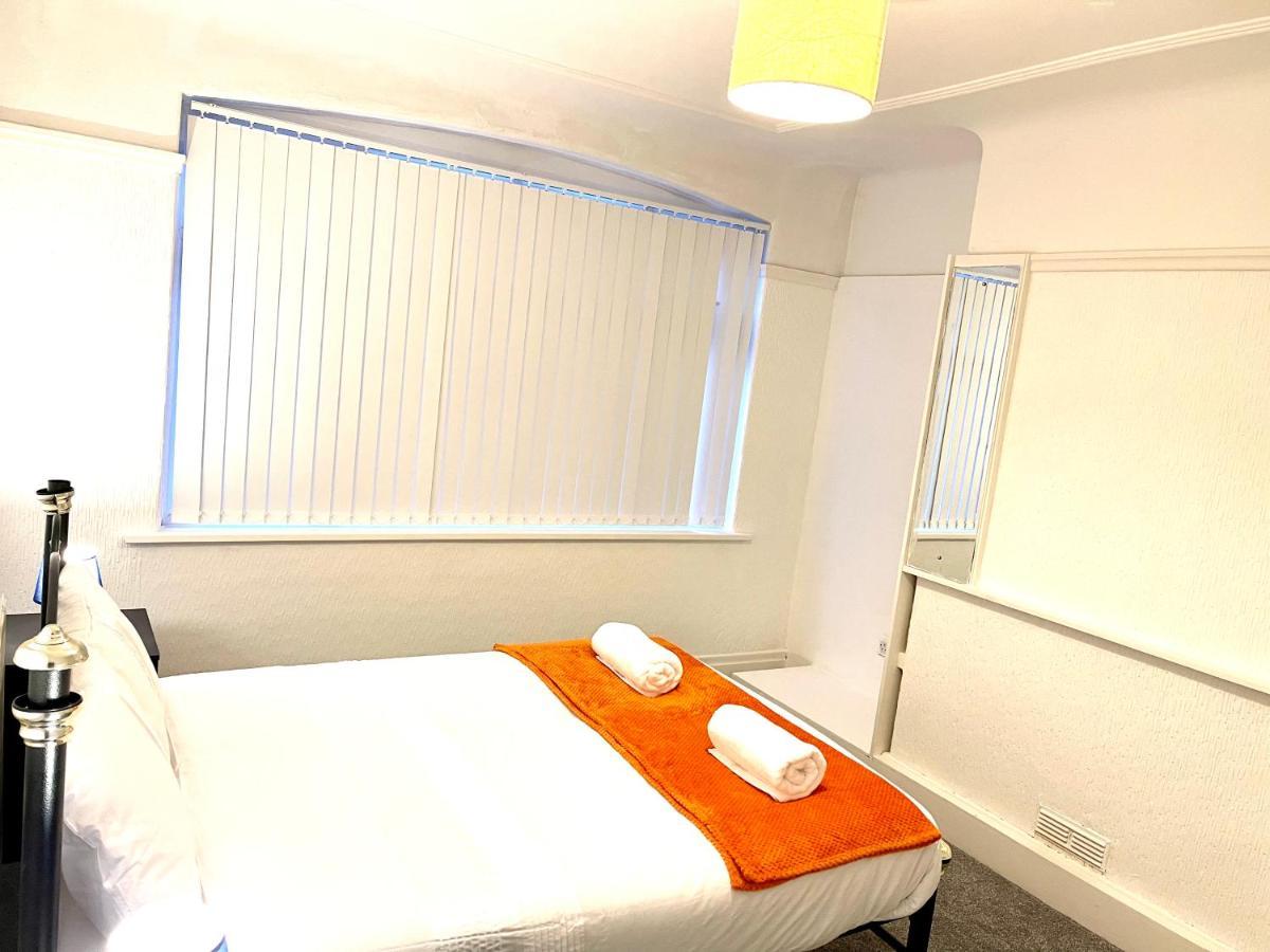 Lotus Home Wallasey Buitenkant foto