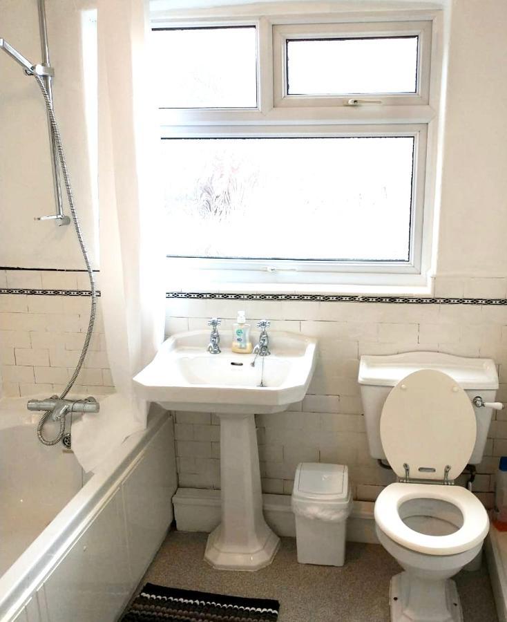 Lotus Home Wallasey Buitenkant foto